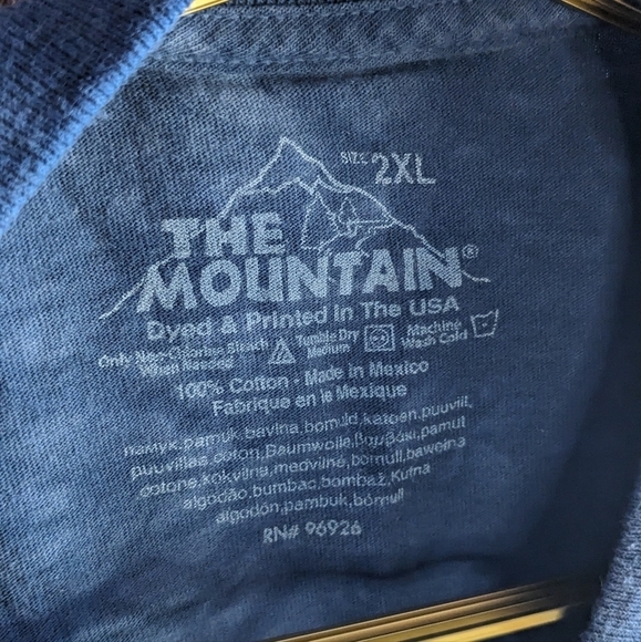 The Mountain 2X Santa Hat Cat Holiday Long Sleeve Christmas Holiday Graphic Tee - Picture 5 of 6